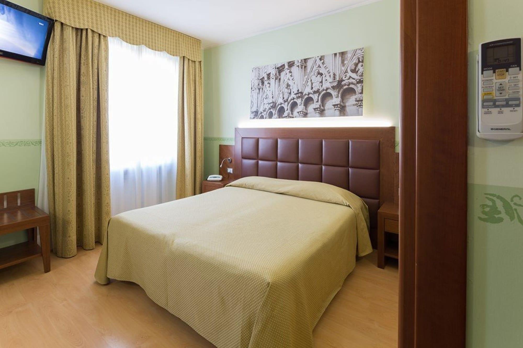 Hotel Terminus & Plaza Pisa Luaran gambar