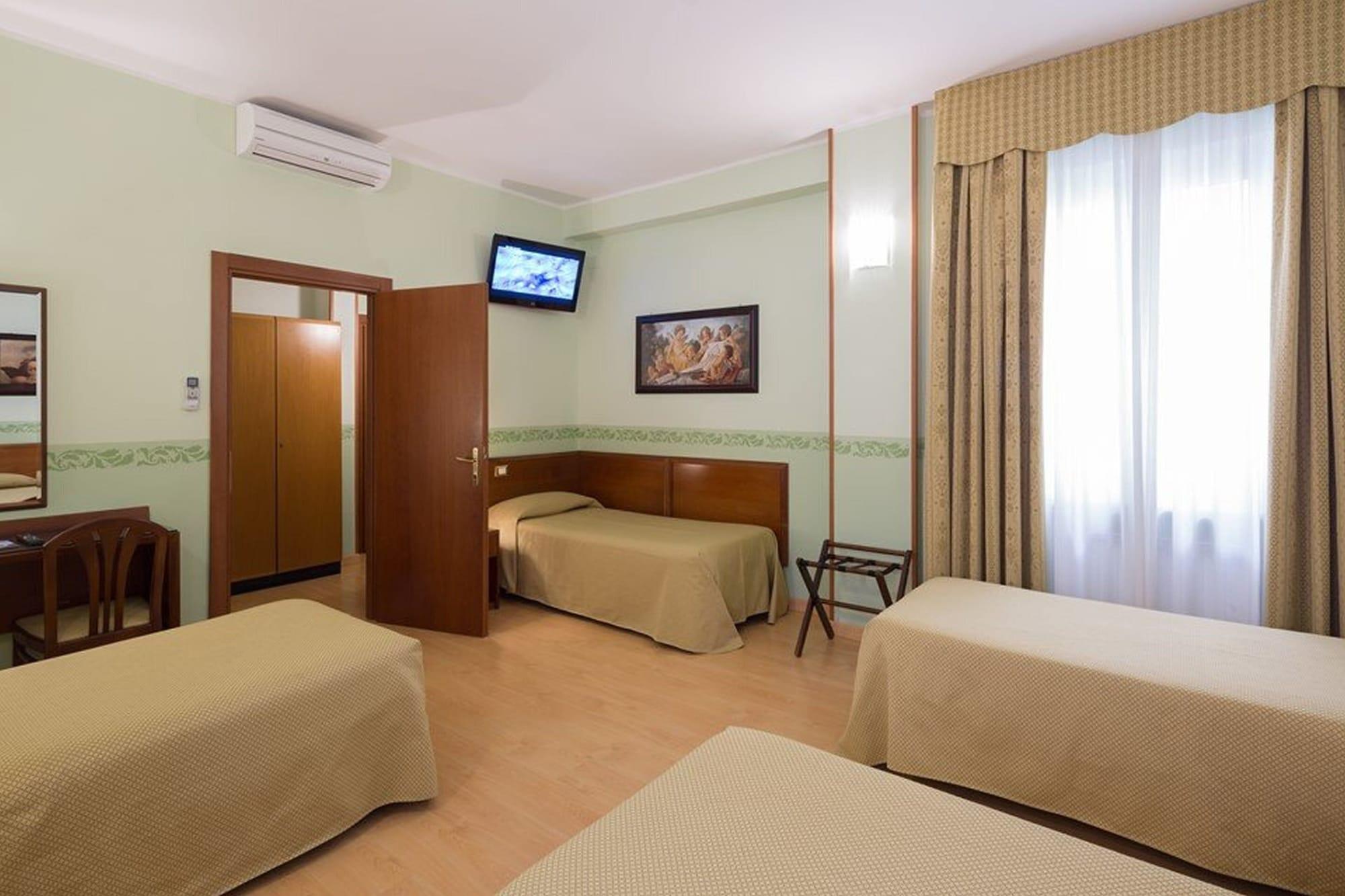 Hotel Terminus & Plaza Pisa Luaran gambar