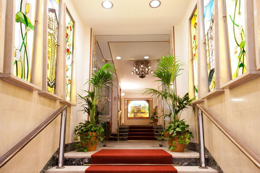 Hotel Terminus & Plaza Pisa Luaran gambar