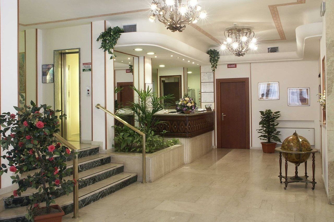 Hotel Terminus & Plaza Pisa Luaran gambar